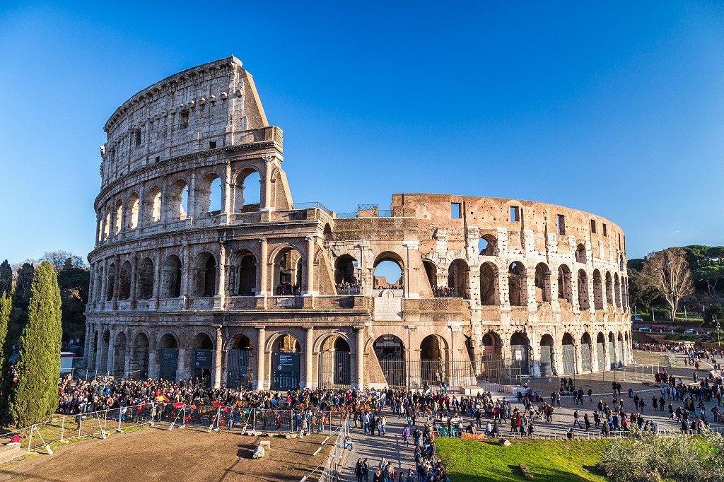 想像以上に大きい 古代ローマ遺跡 コロッセオ の歴史と魅力をわかりやすく解説 Rinto