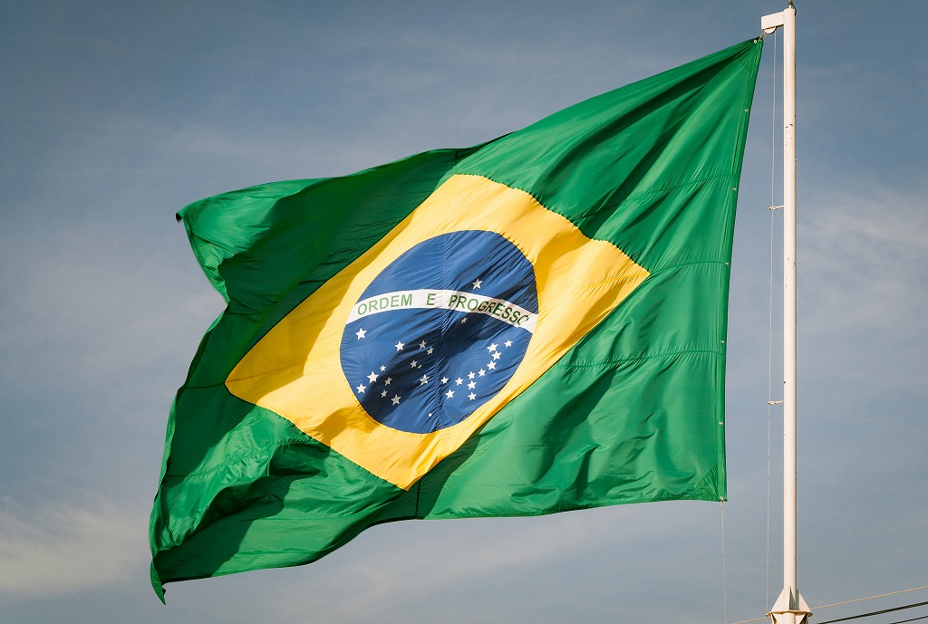 ブラジル国旗の意味とは？国旗から読み取るブラジルの地理と歴史を解説 